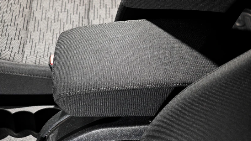 Skoda Octavia 1.6 TDI, снимка 8 - Автомобили и джипове - 53078900