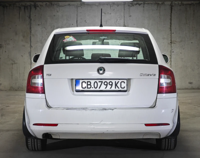 Skoda Octavia 1.6 TDI, снимка 4 - Автомобили и джипове - 53078900