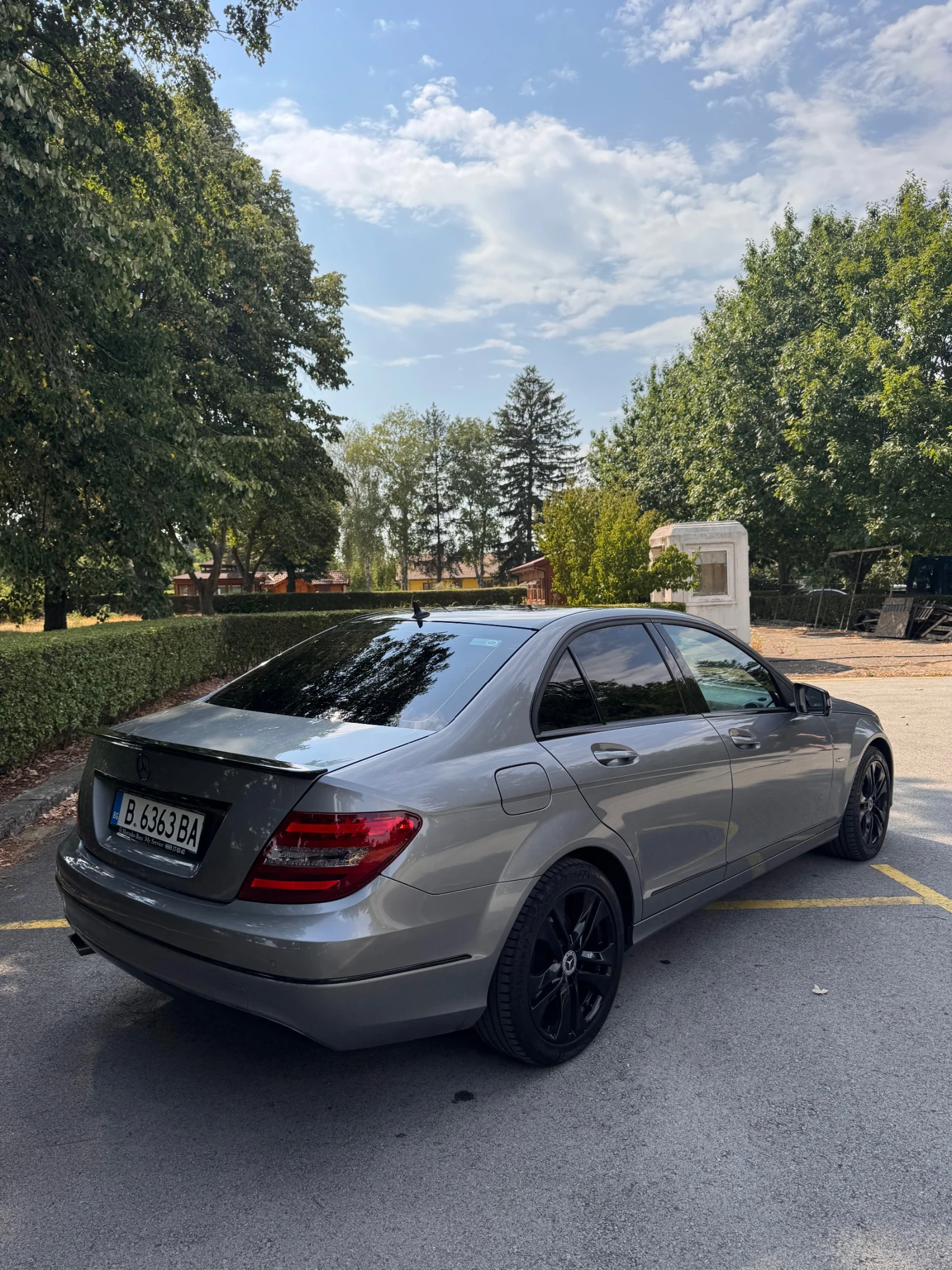 Mercedes-Benz C 220 Avantgarde - изображение 6