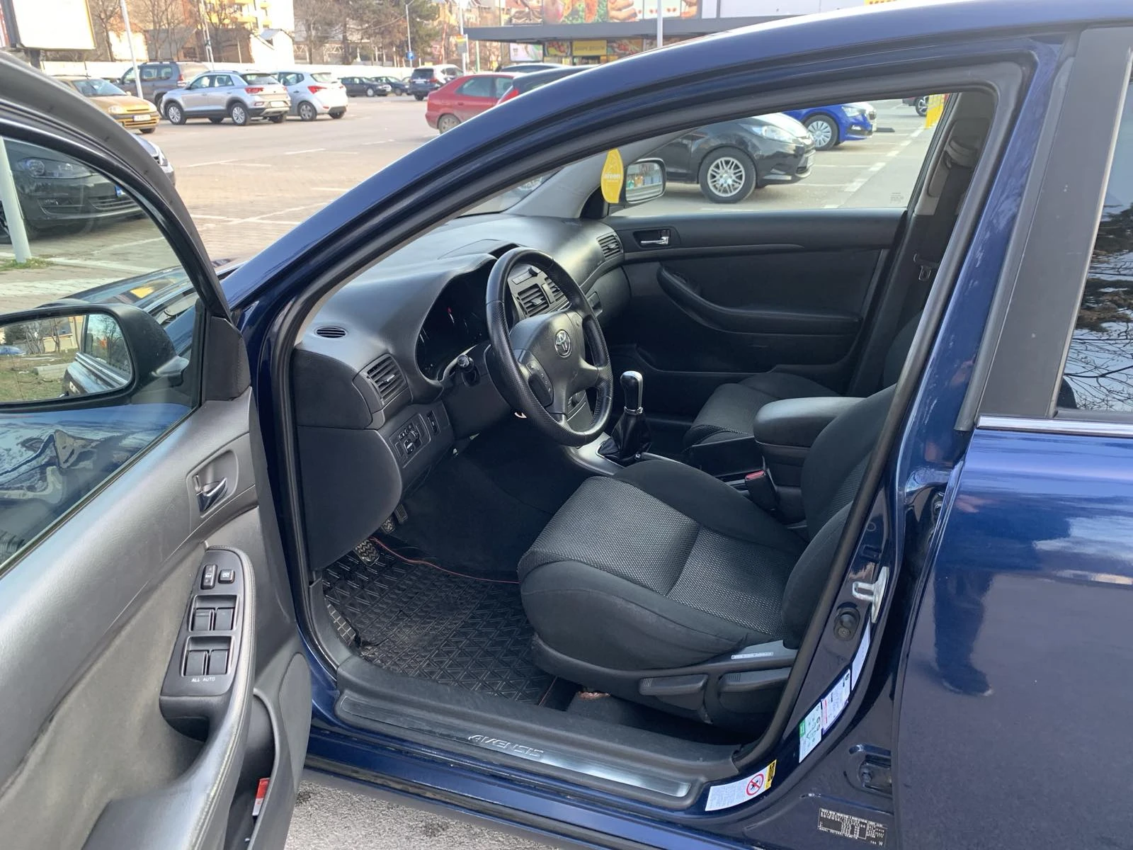 Toyota Avensis 2.0 TDI - изображение 7