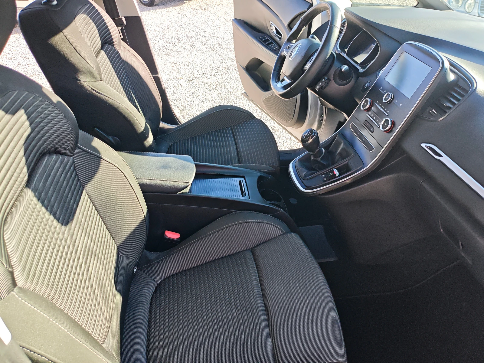 Renault Scenic 1.5 Dci | Mobile.bg — изображение 12