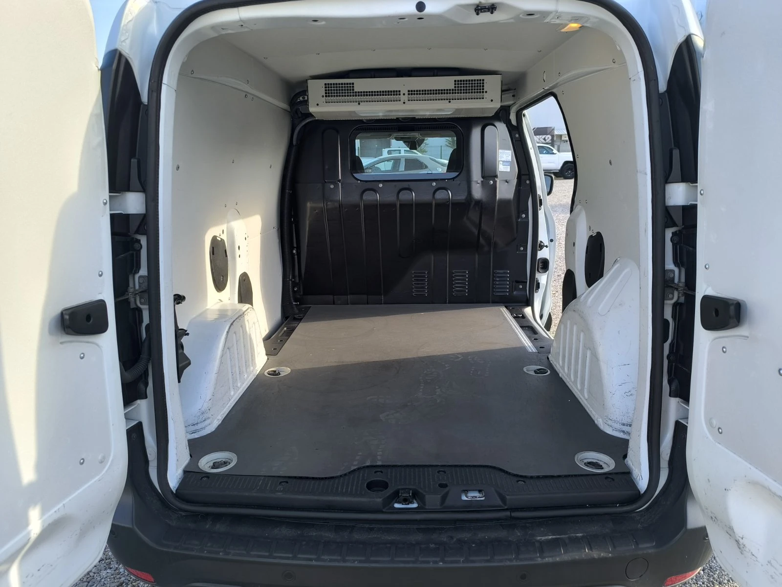 Renault Express 1.5D ХЛАДИЛЕН - изображение 10