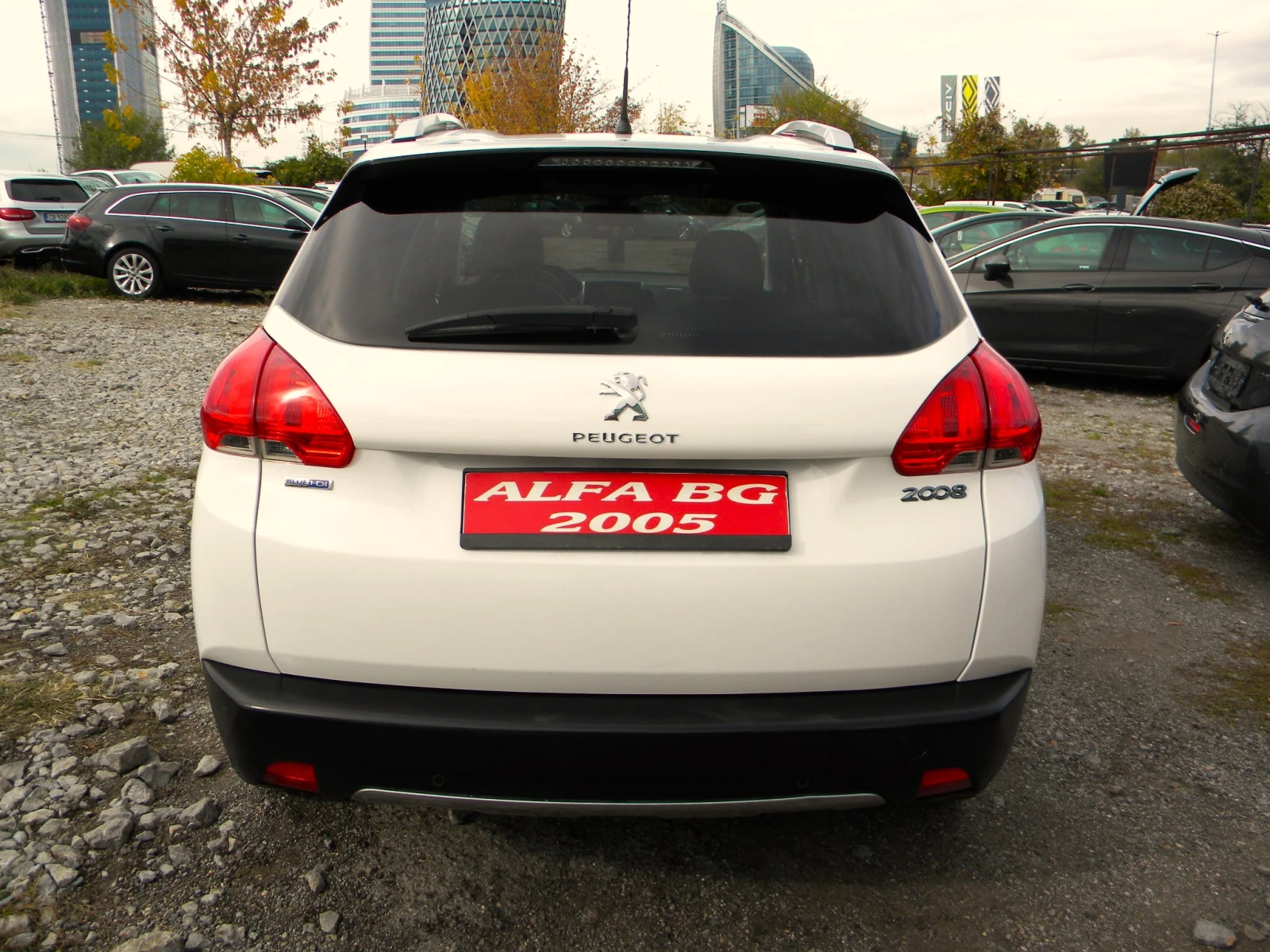 Peugeot 2008 EURO6B* 1.6ecoHDI-ALLURE* NAVI-ПАНОРАМА* КАТО НОВО - изображение 5