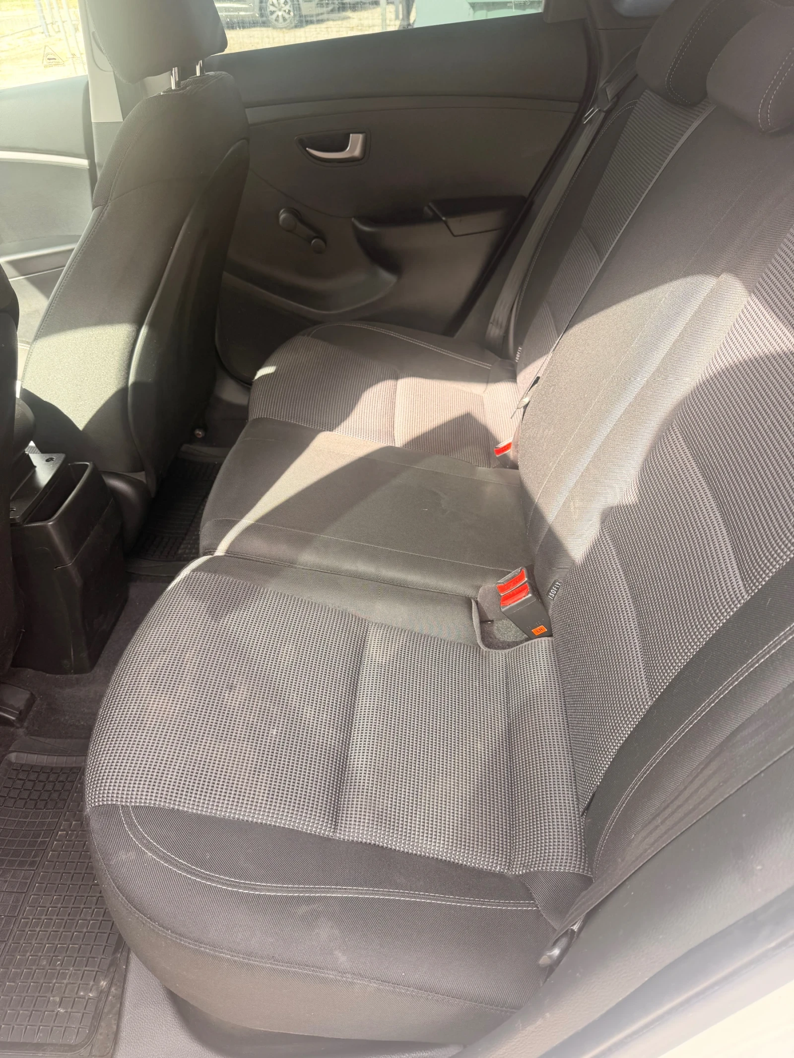 Hyundai I30, снимка 7 - Автомобили и джипове - 52178990