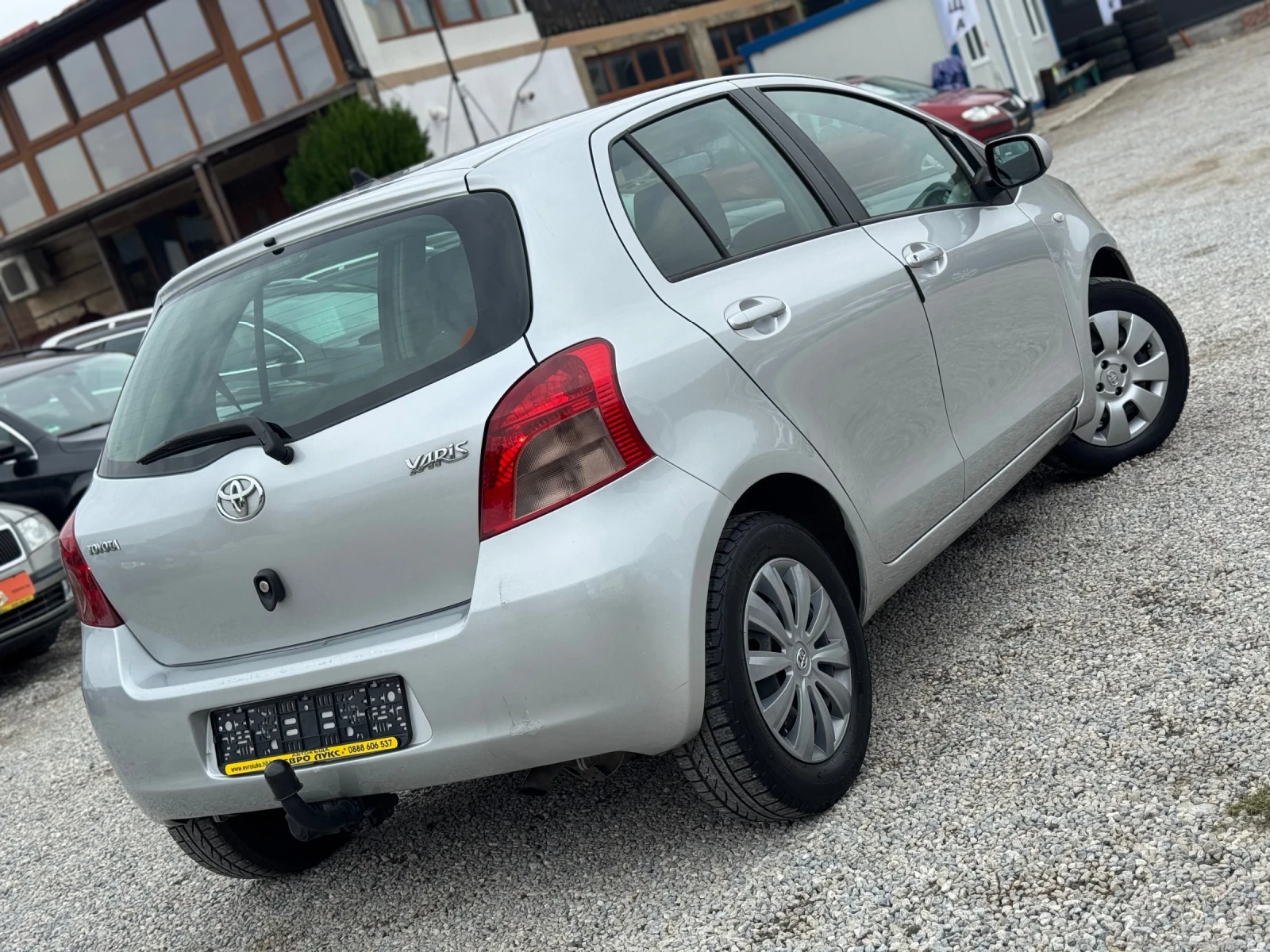 Toyota Yaris 1.4 90кс D-4D КЛИМАТИК - изображение 6