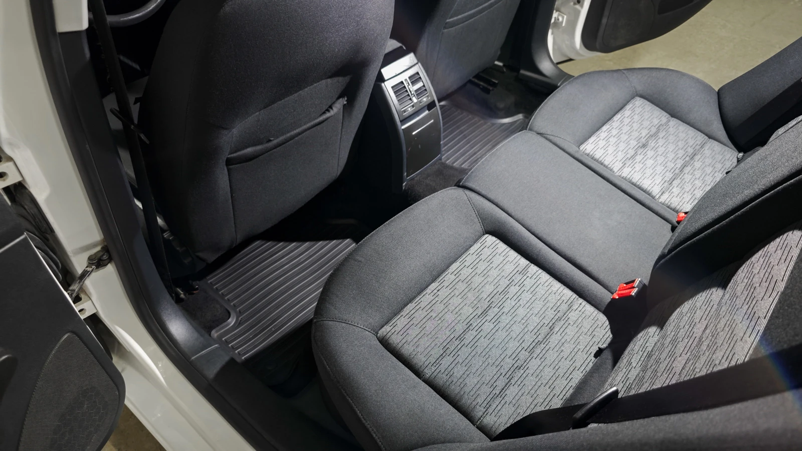 Skoda Octavia 1.6 TDI | Mobile.bg � ����������� 11