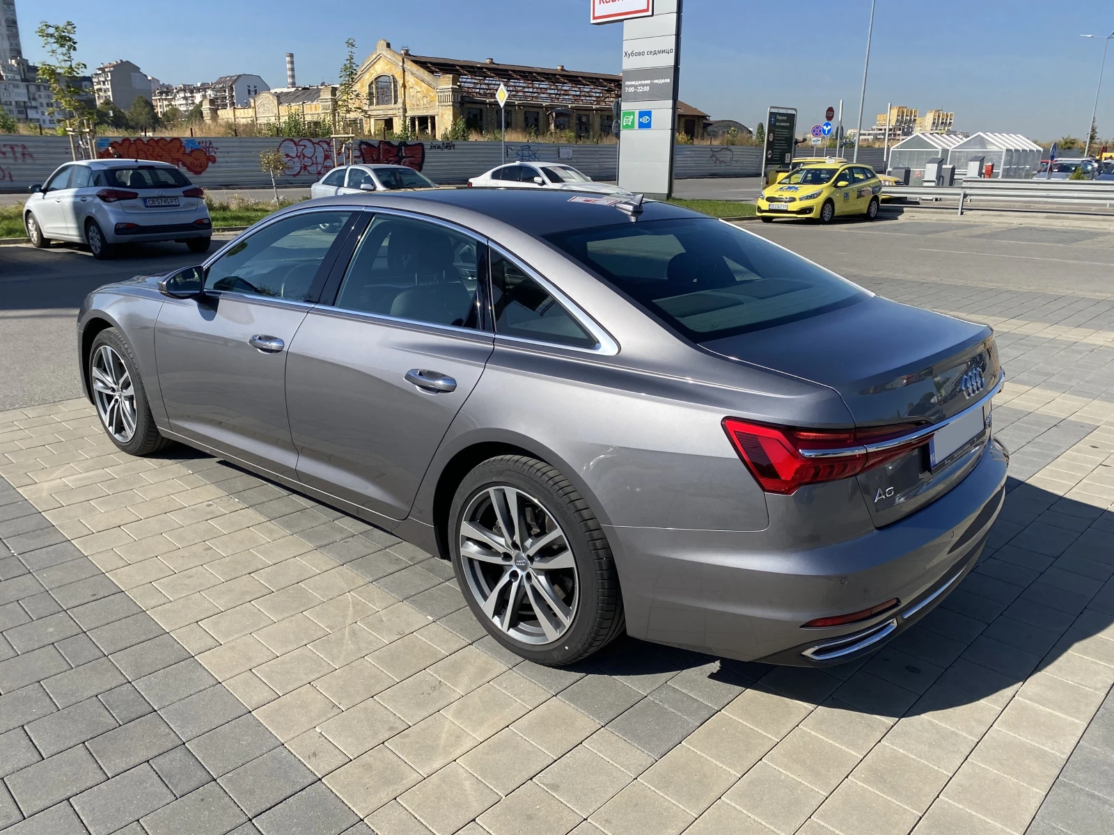 Audi A6  A6 Design 55 TFSI - изображение 5