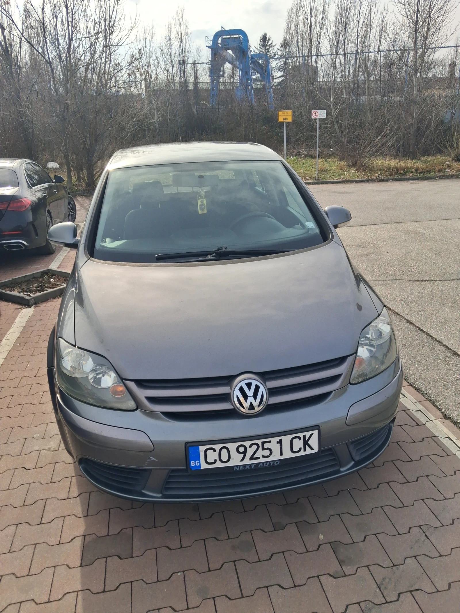 VW Golf Plus 1.9, 105k.c TDI, Климатик  - изображение 3