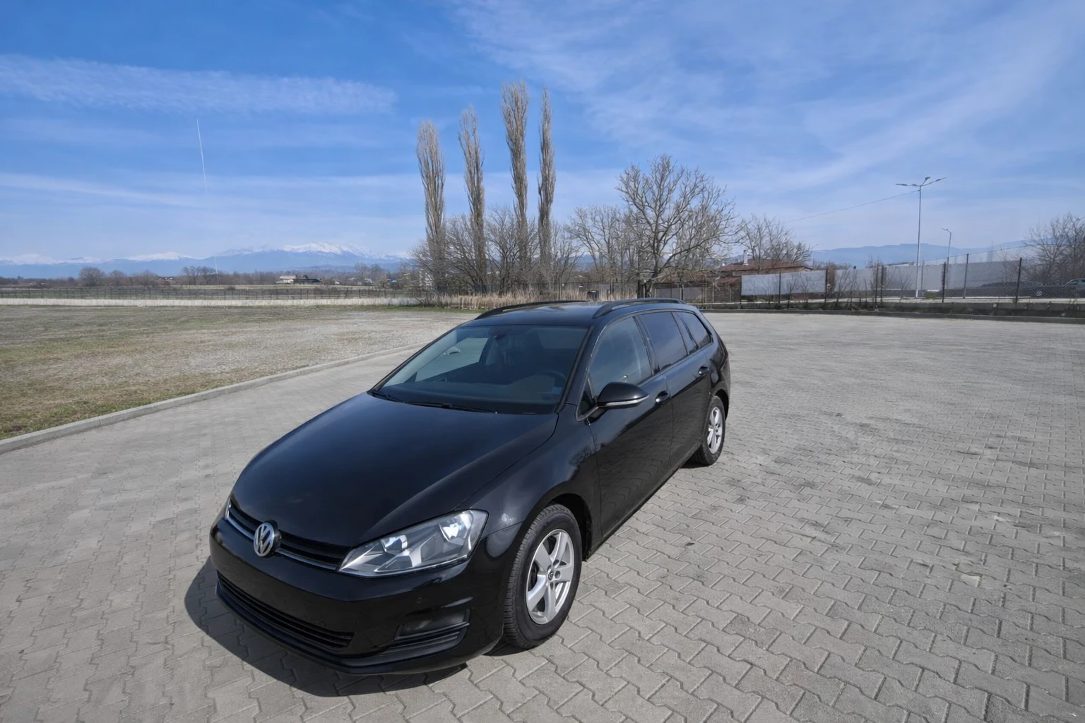 VW Golf Variant 1.6 TDI, снимка 2 - Автомобили и джипове - 53753966