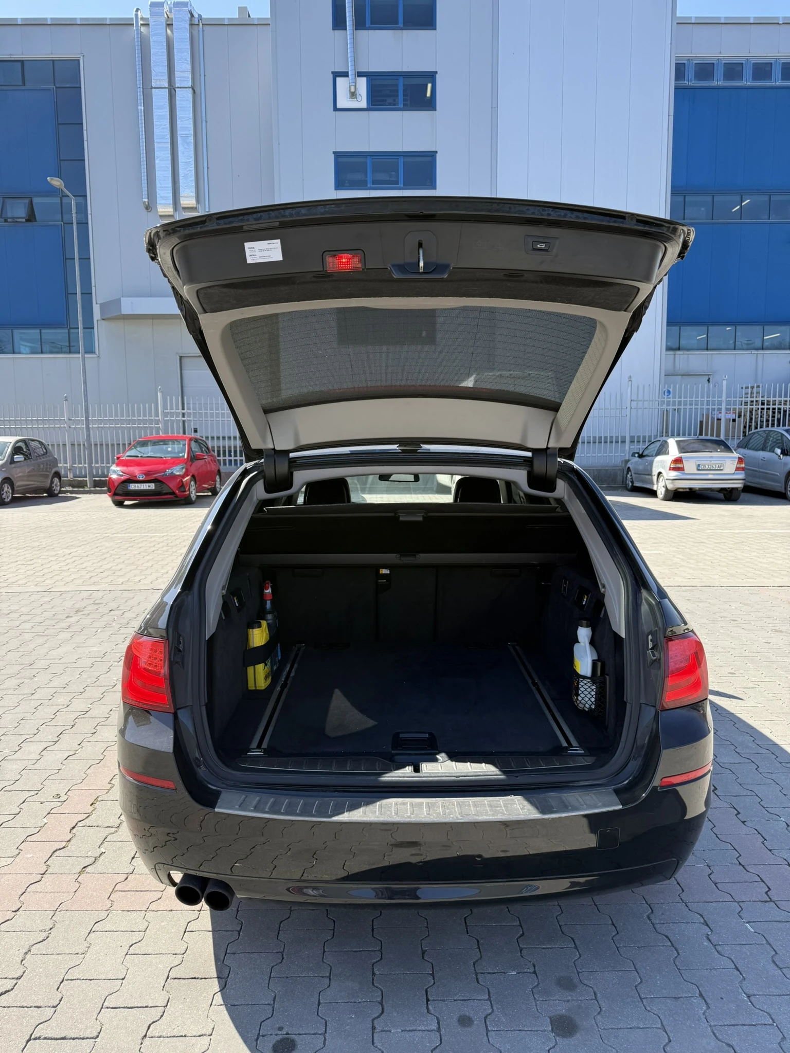 BMW 530 3.0D Touring, снимка 2 - Автомобили и джипове - 53826933