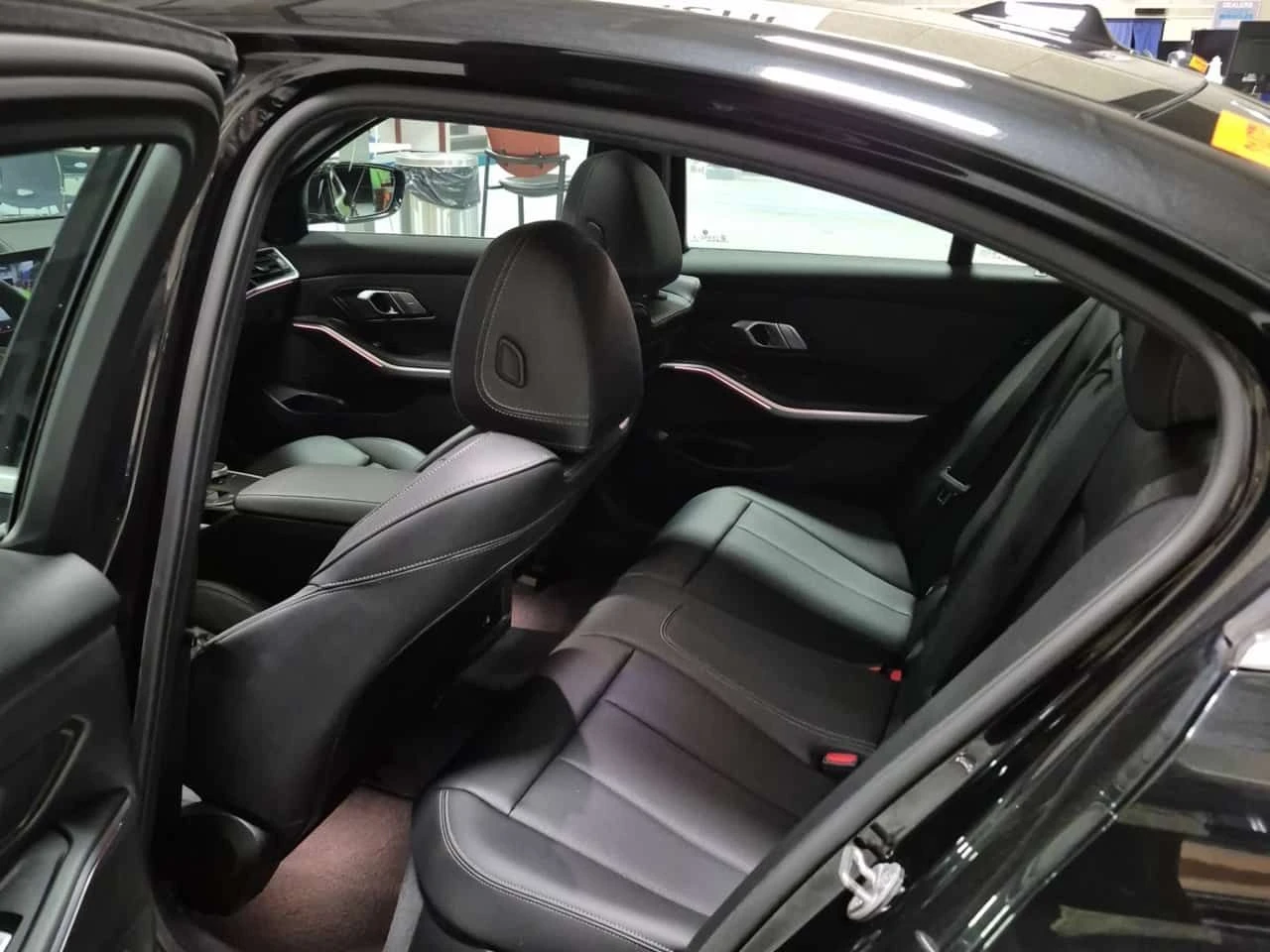 BMW 330 I XDRIVE| PANO| AMBIENT| CARFAX| , снимка 12 - Автомобили и джипове - 53984793