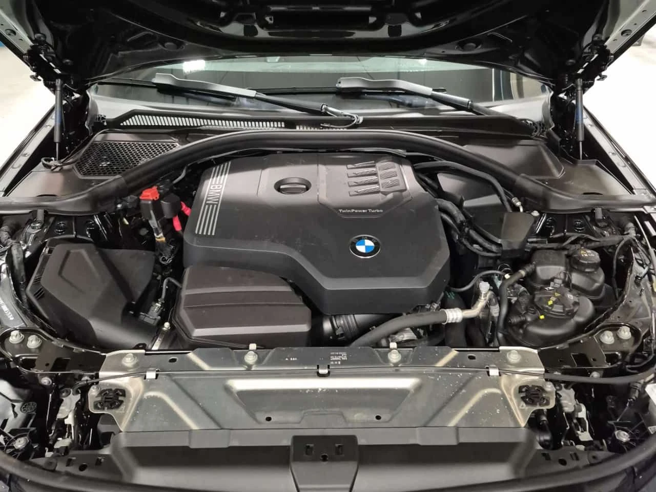 BMW 330 I XDRIVE| PANO| AMBIENT| CARFAX| , снимка 7 - Автомобили и джипове - 53984793