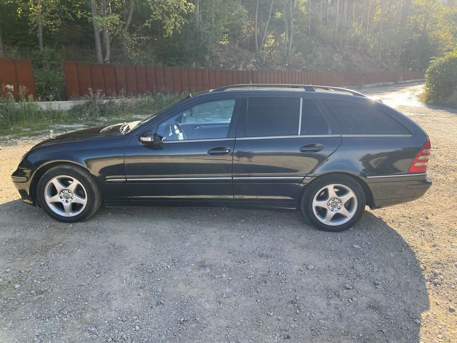 Mercedes-Benz C 220, снимка 5 - Автомобили и джипове - 54402036