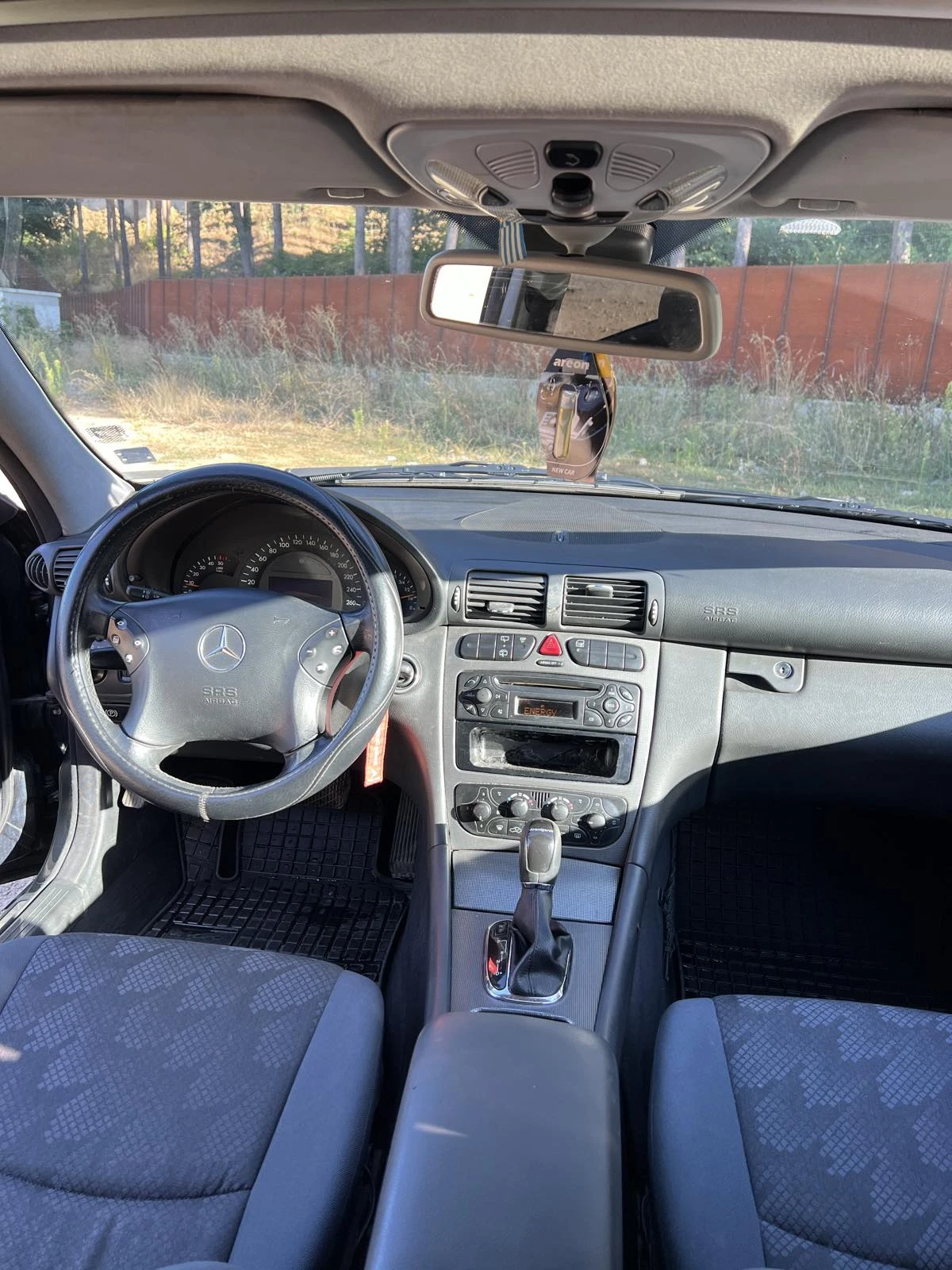 Mercedes-Benz C 220, снимка 9 - Автомобили и джипове - 54402036