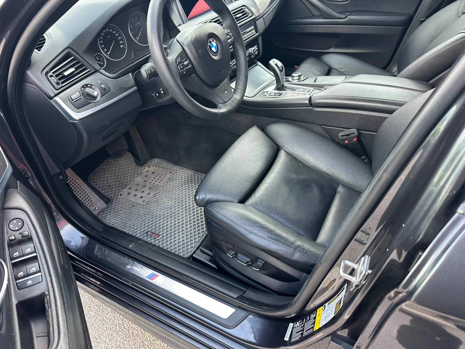 BMW 535 XDRIVE* FULL M PACK* ПОДГРЕВИ* КАМЕРА* ШИБЕДАХ, снимка 10 - Автомобили и джипове - 54614525