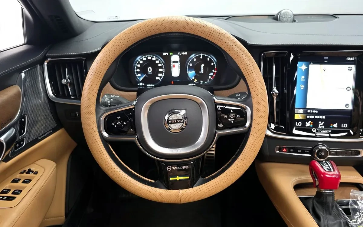 Volvo S90 2.0 T5 Inscription 2019, снимка 12 - Автомобили и джипове - 55014264