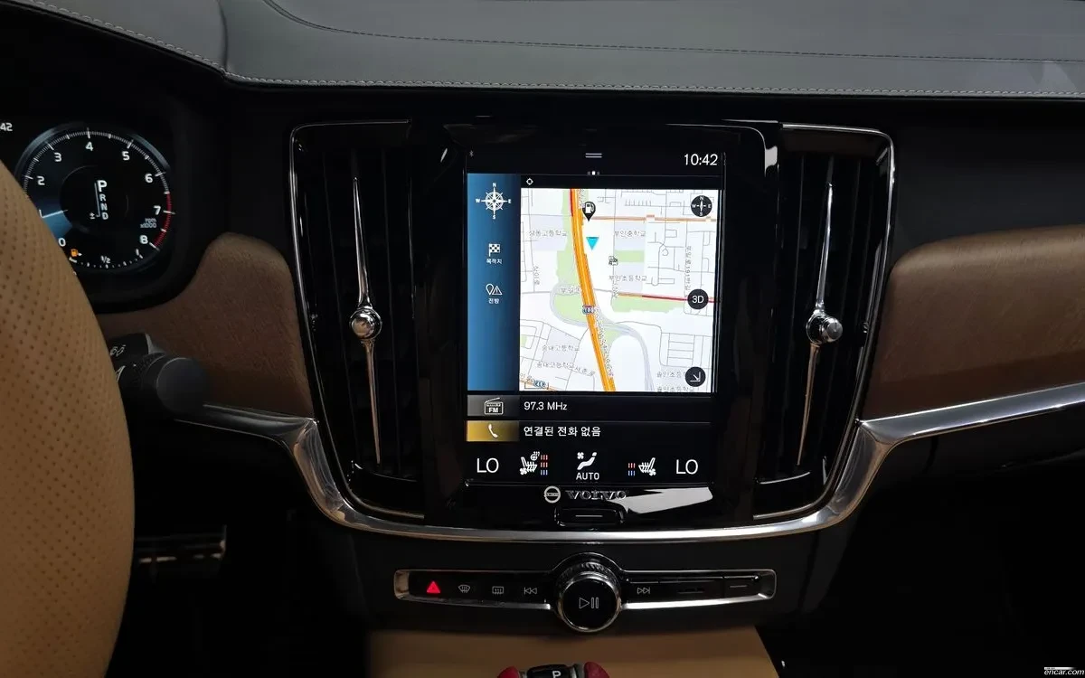 Volvo S90 2.0 T5 Inscription 2019, снимка 13 - Автомобили и джипове - 55014264