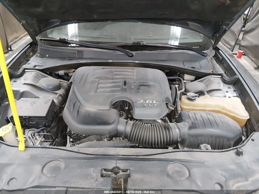 Dodge Charger 3.6L V-6 DOHC, VVT, 292HP Rear Wheel Drive | Mobile.bg � ����������� 10