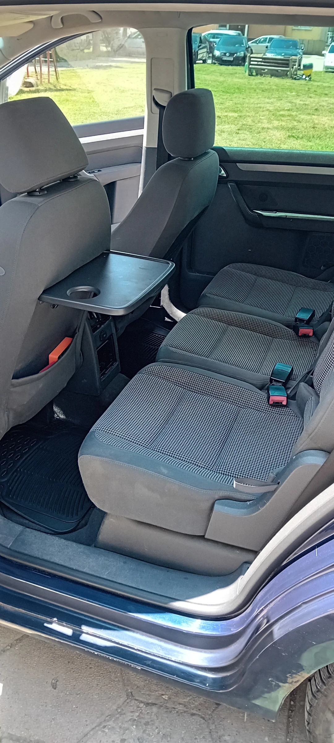 VW Touran, снимка 4 - Автомобили и джипове - 55412998