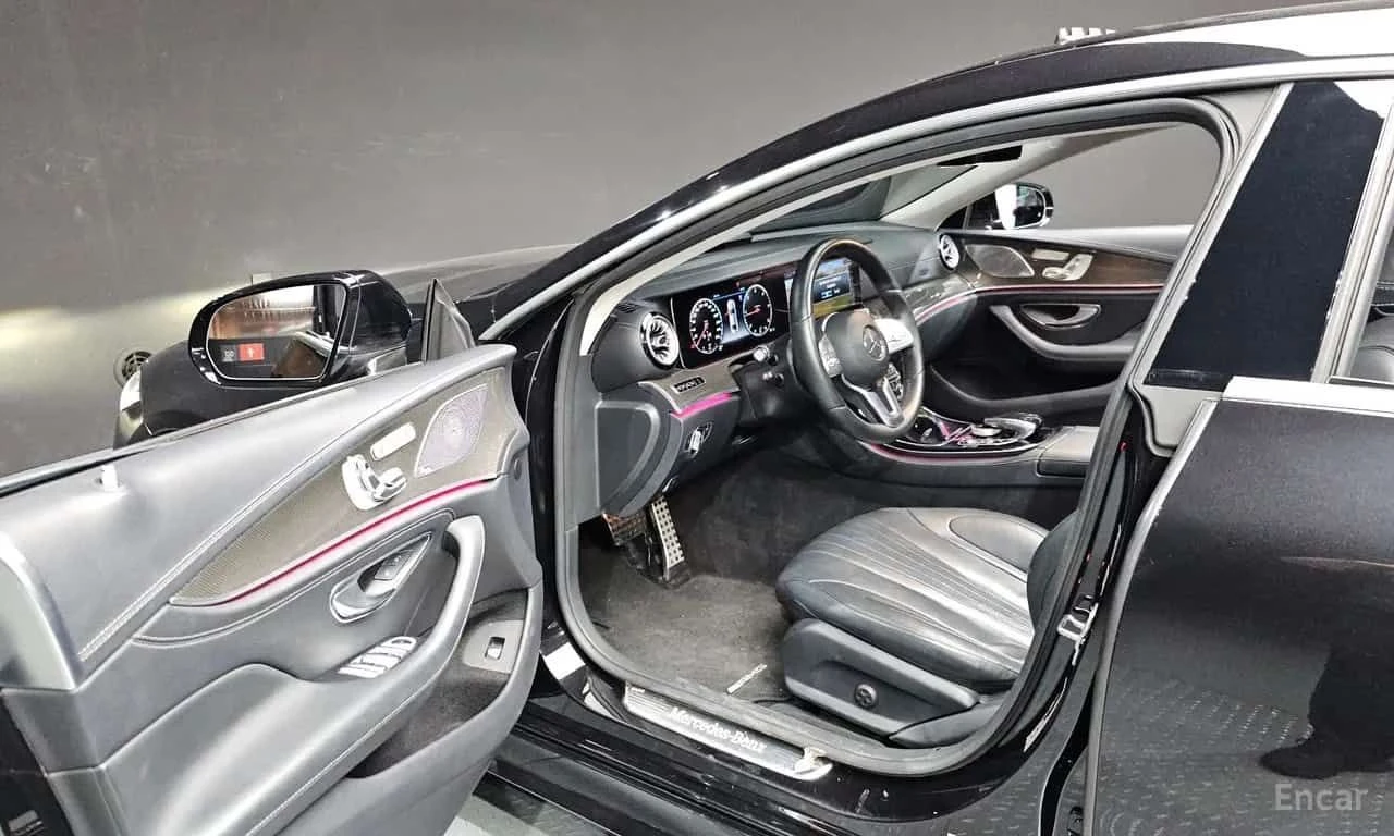 Mercedes-Benz CLS 400 d 4MATIC AMG Line | АВТОФИНАНСИРАНЕ, снимка 10 - Автомобили и джипове - 55618555