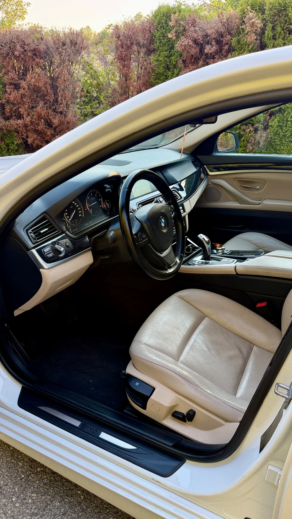 BMW 520, снимка 7 - Автомобили и джипове - 55900930