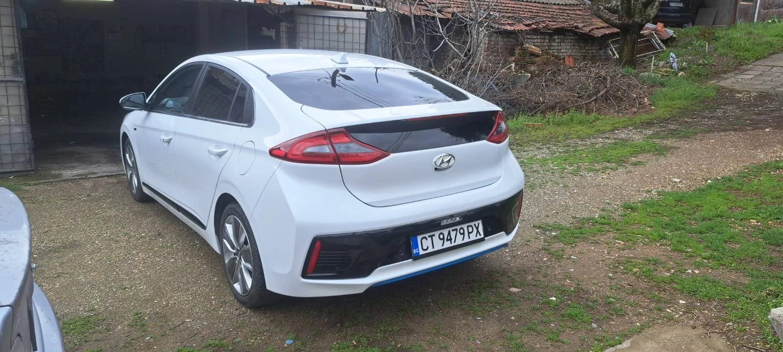 Hyundai Ioniq, снимка 3 - Автомобили и джипове - 56167500