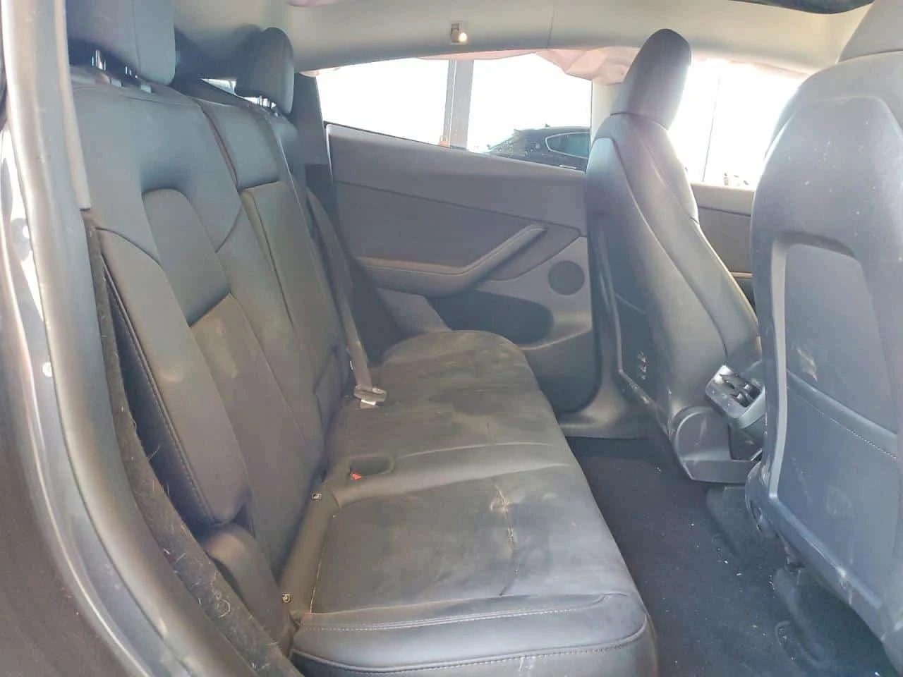 Tesla Model Y * CARFAX * БЕЗ ПЪРВОНАЧАЛНА ВНОСКА, снимка 10 - Автомобили и джипове - 56168942