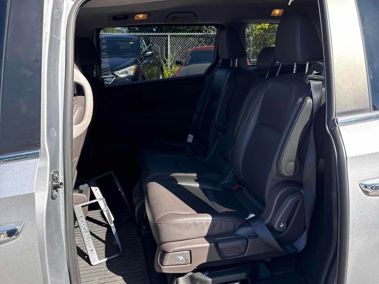 Honda Odyssey * EX L * АВТОКРЕДИТ БЕЗ ПЪРВОНАЧАЛНА ВНОСКА* , снимка 10 - Автомобили и джипове - 56223368