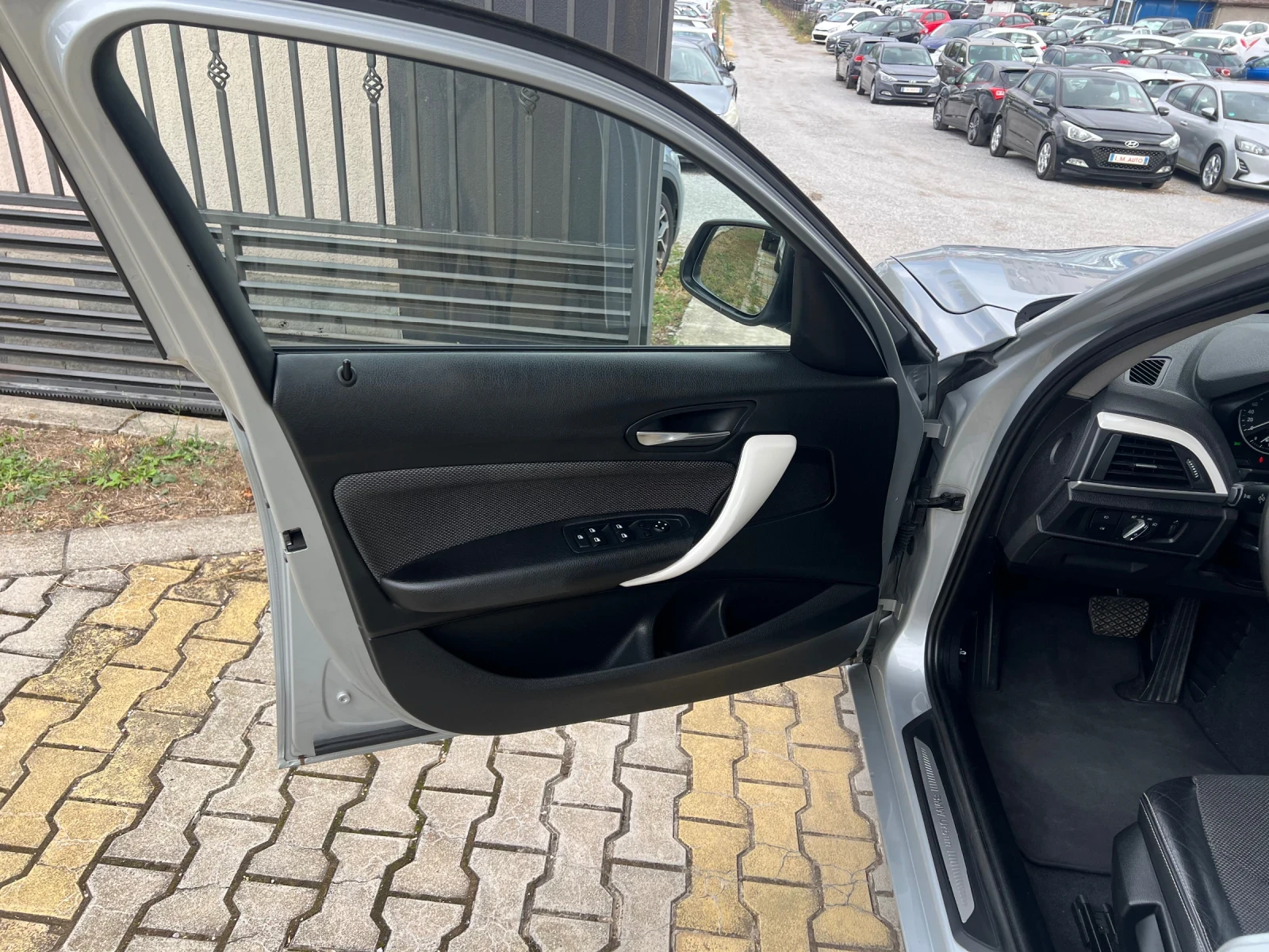 BMW 118 D Bi-xenon* Avtom* Urban* 150kc., снимка 12 - Автомобили и джипове - 56234715