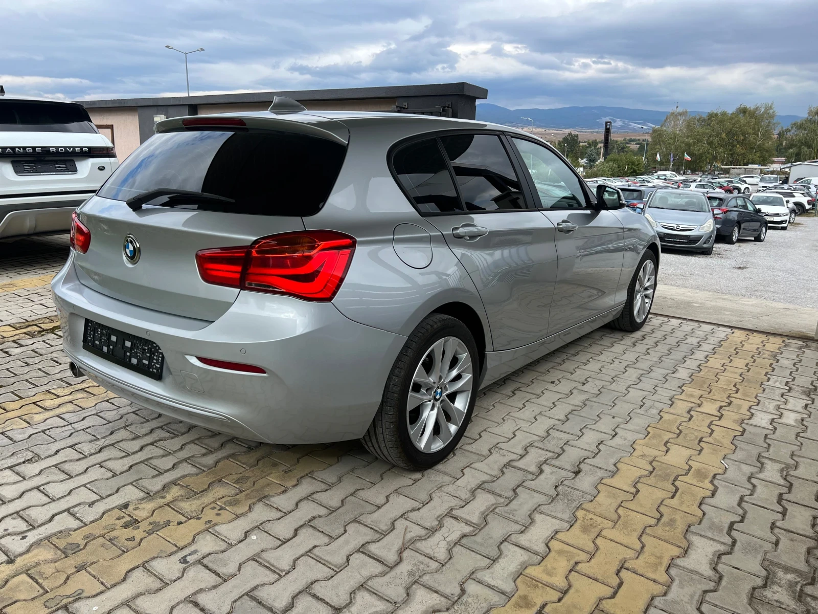 BMW 118 D Bi-xenon* Avtom* Urban* 150kc., снимка 6 - Автомобили и джипове - 56234715