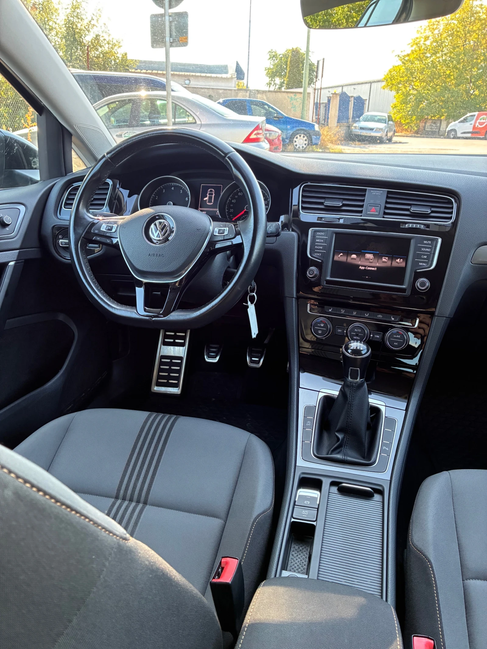 VW Golf 7 1.4TSI, снимка 7 - Автомобили и джипове - 56252279