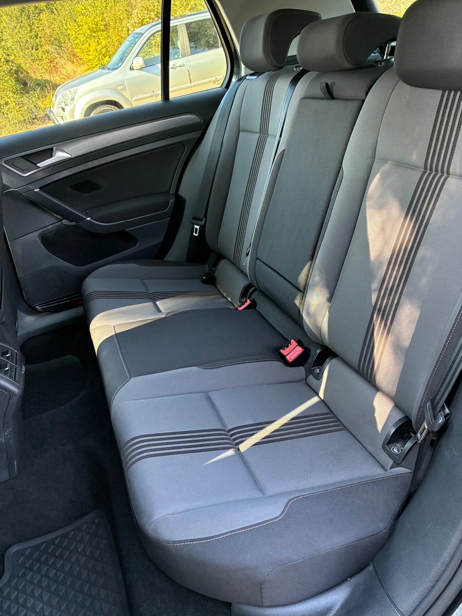 VW Golf 7 1.4TSI, снимка 10 - Автомобили и джипове - 56252279