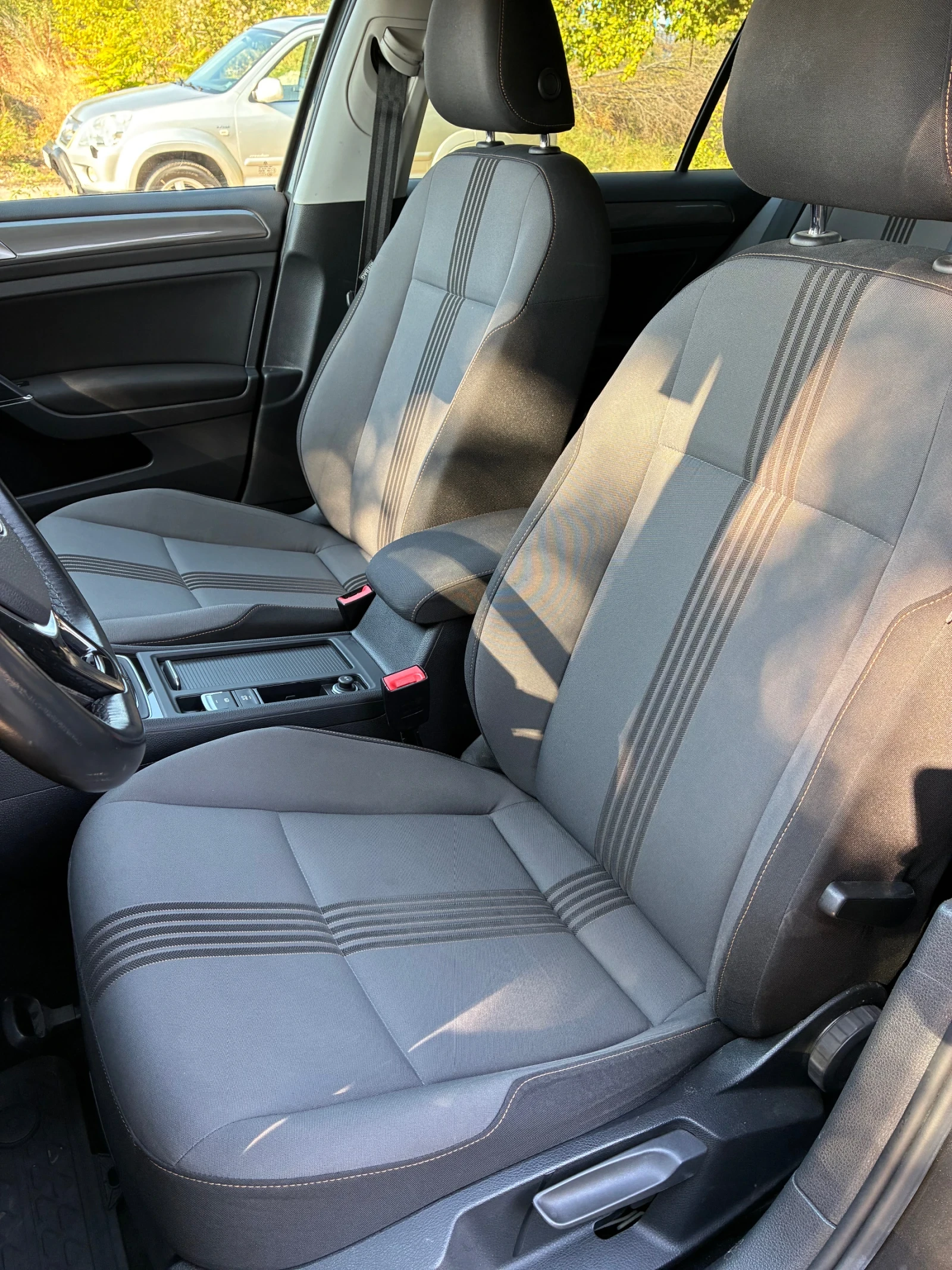 VW Golf 7 1.4TSI, снимка 9 - Автомобили и джипове - 56252279