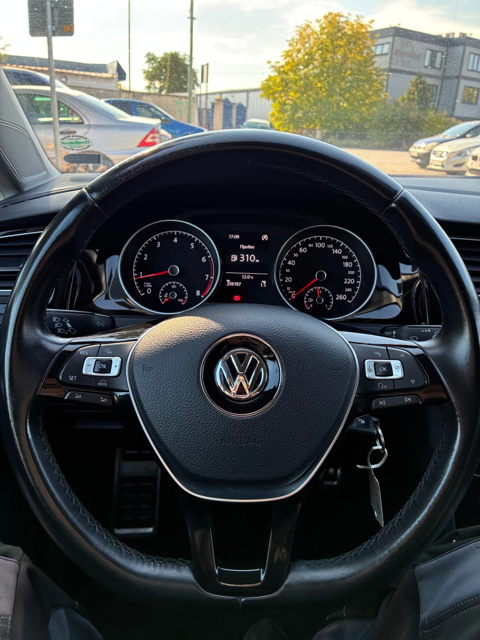 VW Golf 7 1.4TSI, снимка 8 - Автомобили и джипове - 56252279