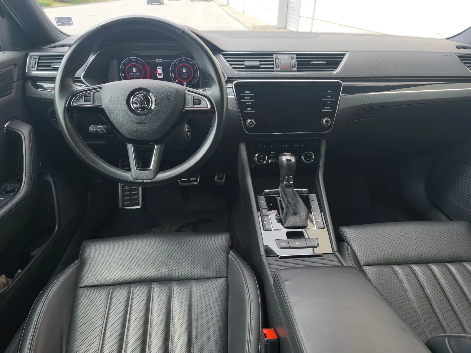 Skoda Superb  FUL 4x4 /190kc /L&K, снимка 10 - Автомобили и джипове - 56271951