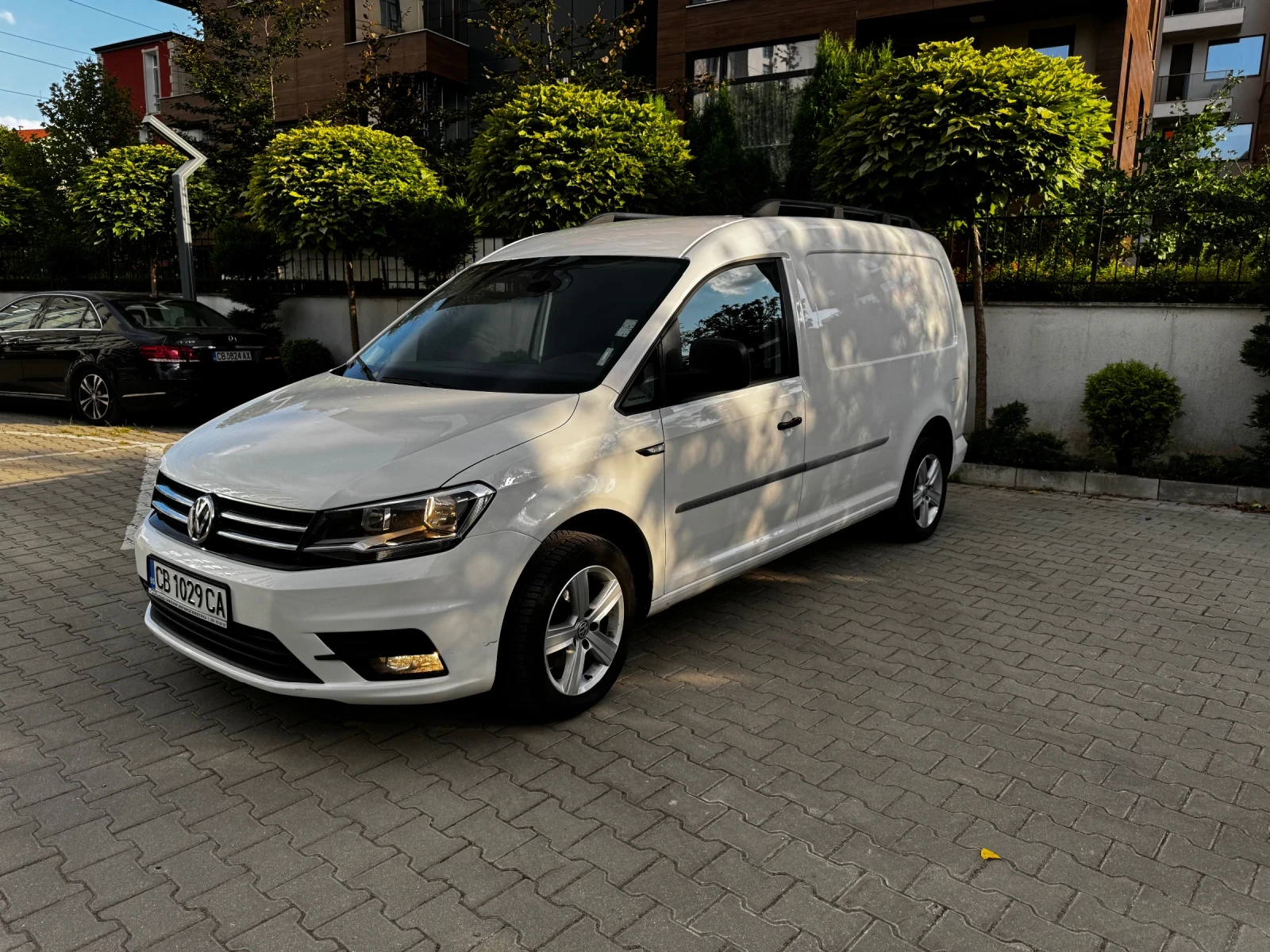 VW Caddy, снимка 11 - Автомобили и джипове - 56627535