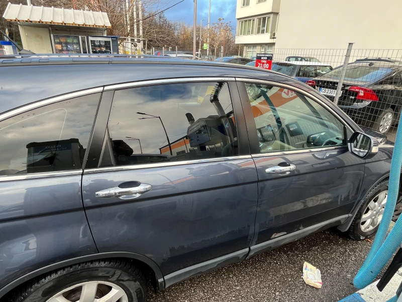 Honda Cr-v 2.0, снимка 2 - Автомобили и джипове - 48357288