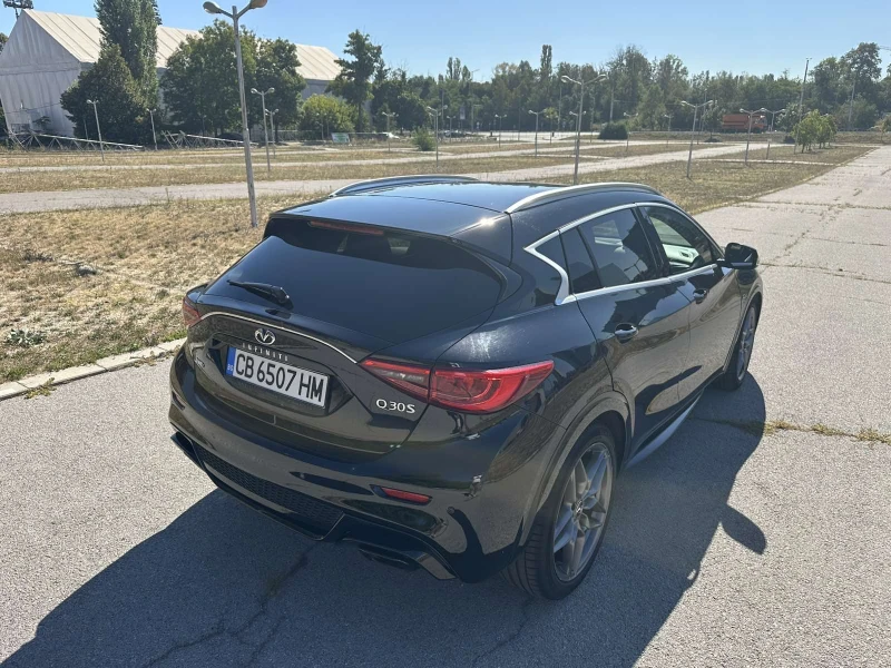 Infiniti Q30 sport, снимка 4 - Автомобили и джипове - 52439373