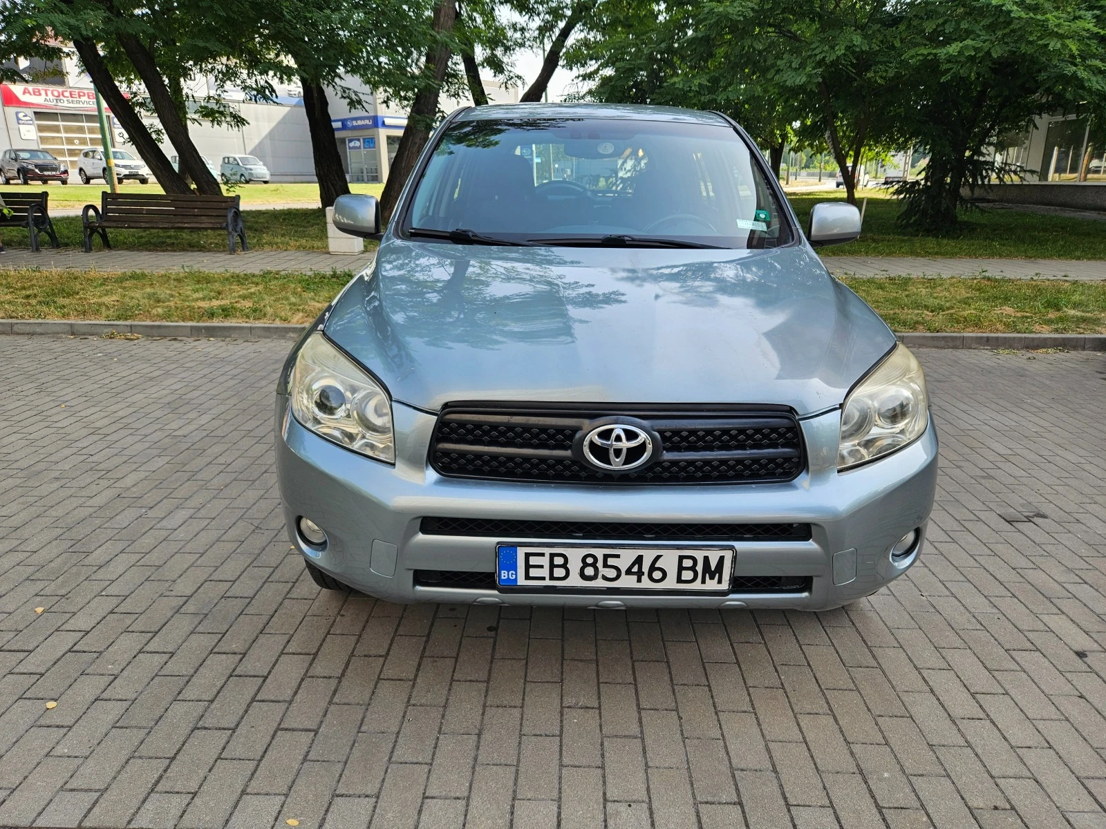 Toyota Rav4 2.2D4D 136 к.с. - изображение 2