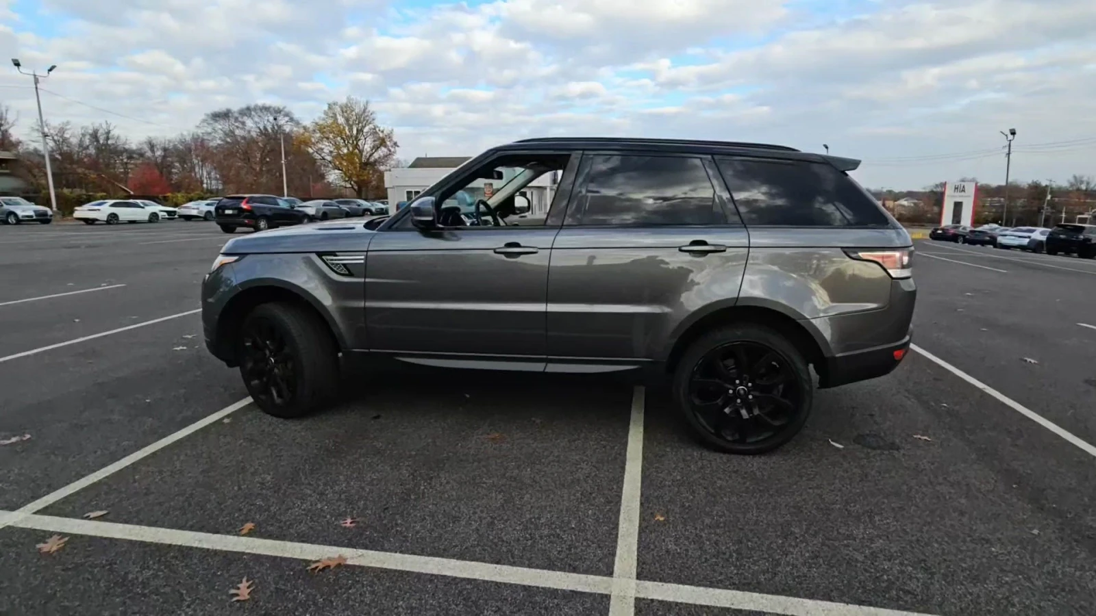 Land Rover Range Rover Sport V8* SUPERCHARCHED* ДИСТРОНИК* КАМЕРА* ОБДУХВАНЕ* М - изображение 2