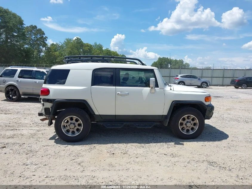 Toyota Fj cruiser 2012 TOYOTA FJ CRUISER - изображение 5