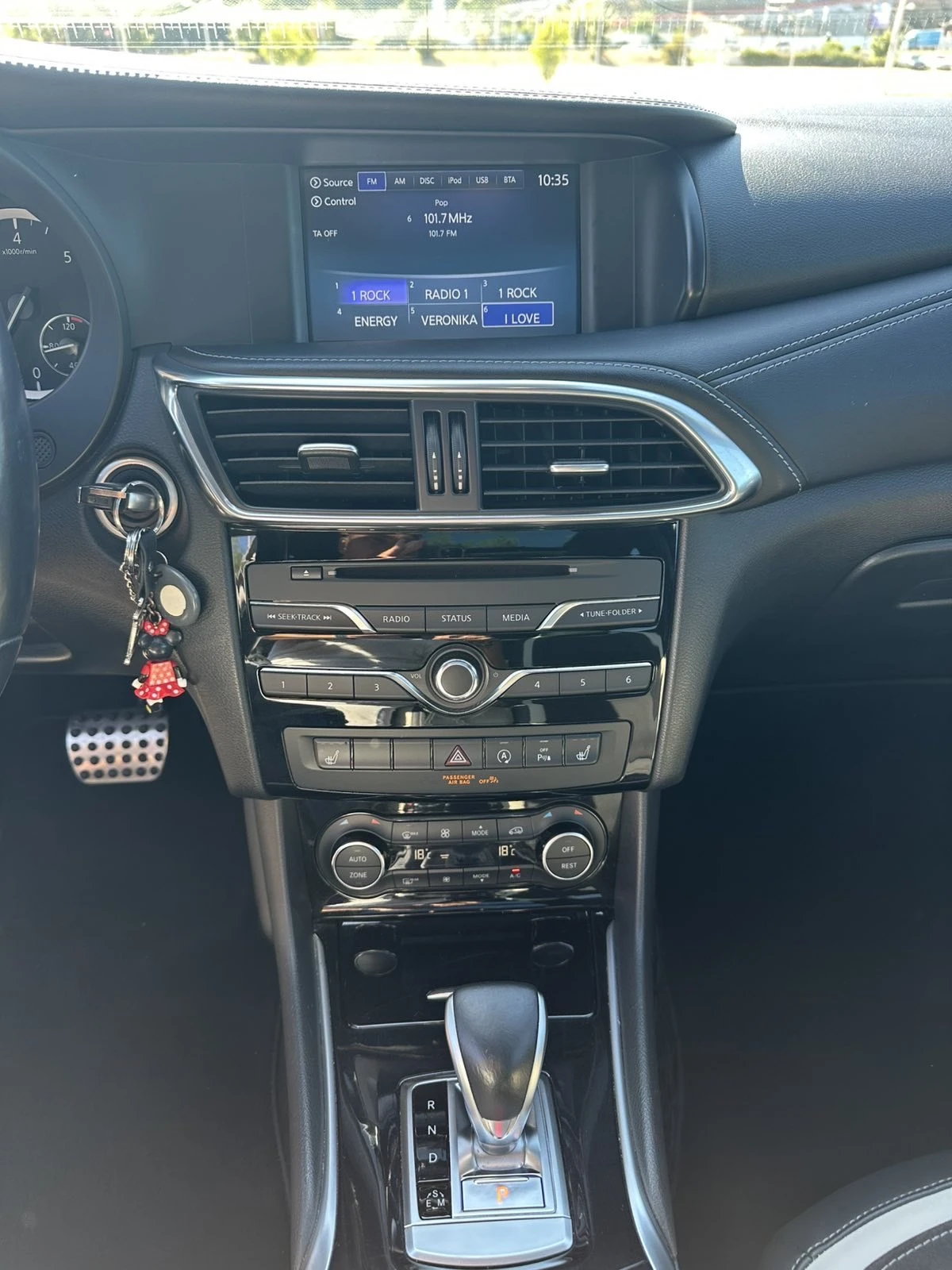 Infiniti Q30 sport - изображение 3
