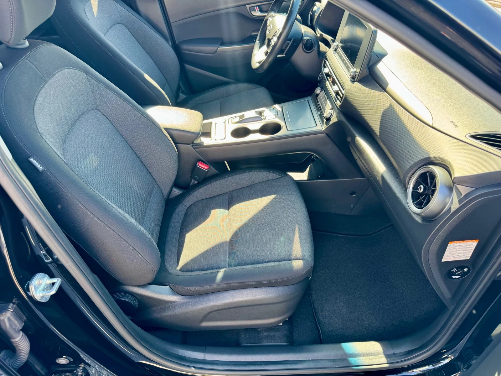 Hyundai Kona Electric 64KWh 100%SOH Facelift Keyless, снимка 10 - Автомобили и джипове - 54312497