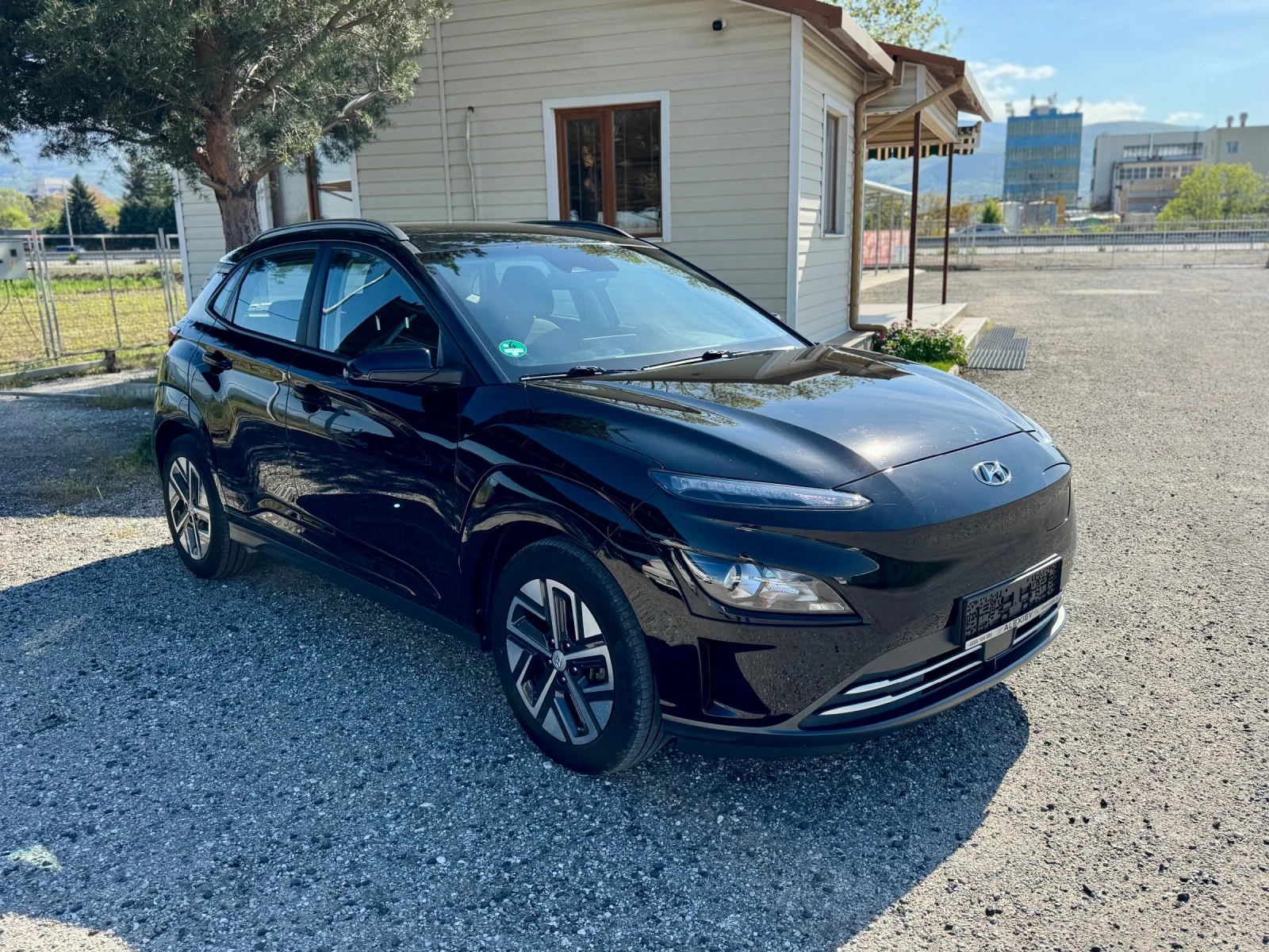 Hyundai Kona Electric 64KWh 100%SOH Facelift Keyless, снимка 3 - Автомобили и джипове - 54312497