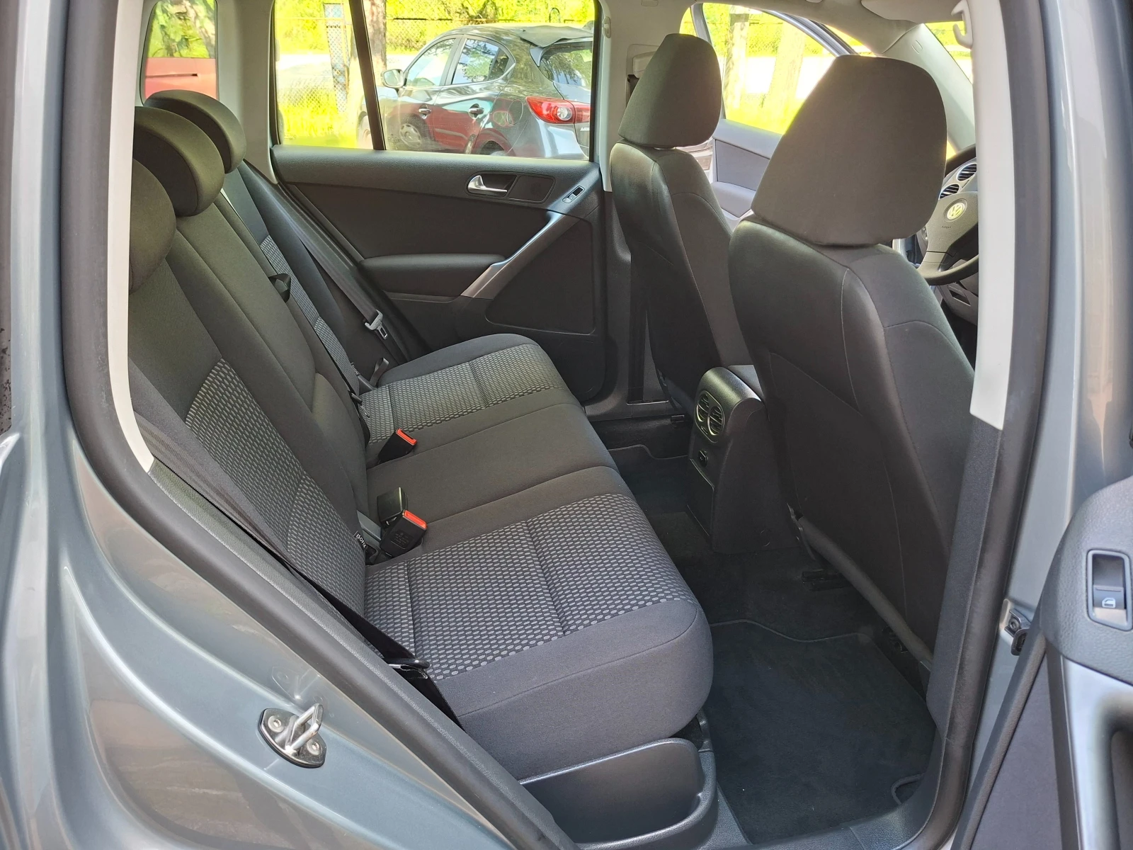 VW Tiguan 1, 4TSI* 4X4* PANORAMA, снимка 12 - Автомобили и джипове - 54429908