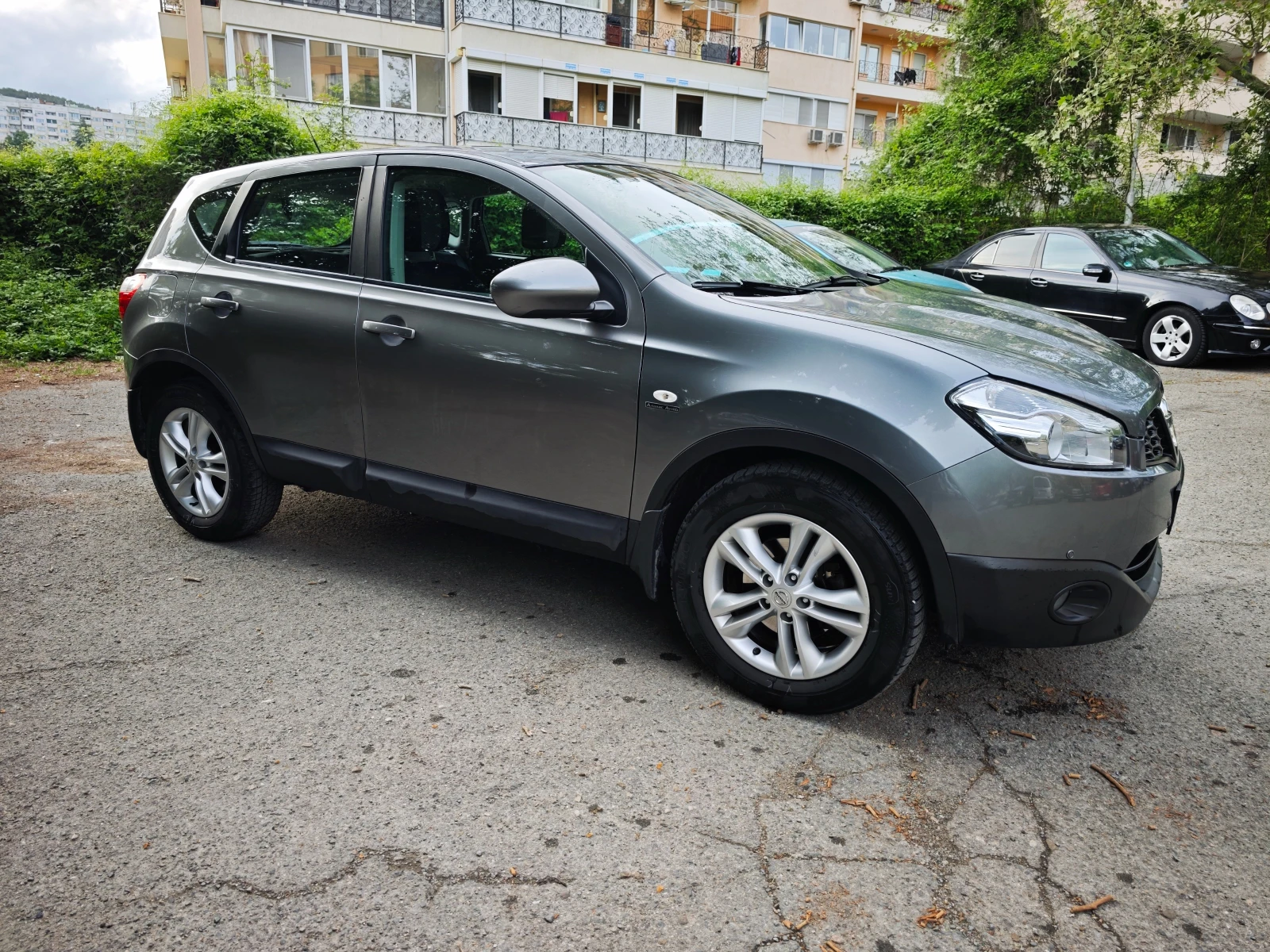 Nissan Qashqai J10 Facelift, снимка 2 - Автомобили и джипове - 54495742