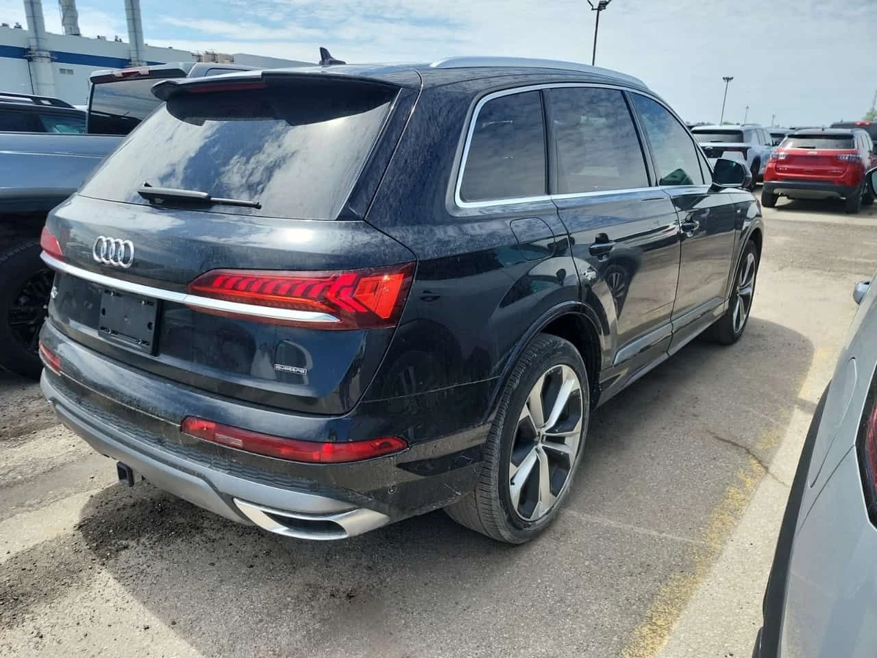 Audi Q7 PROGRESSIV | CARFAX | БЕЗ ПЪРВОНАЧАЛНА ВНОСКА, снимка 3 - Автомобили и джипове - 54963479