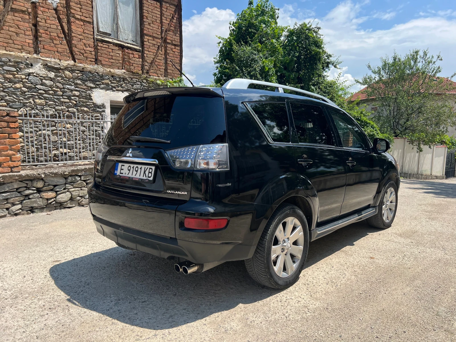 Mitsubishi Outlander 2.2 6+ 1, снимка 4 - Автомобили и джипове - 55043108
