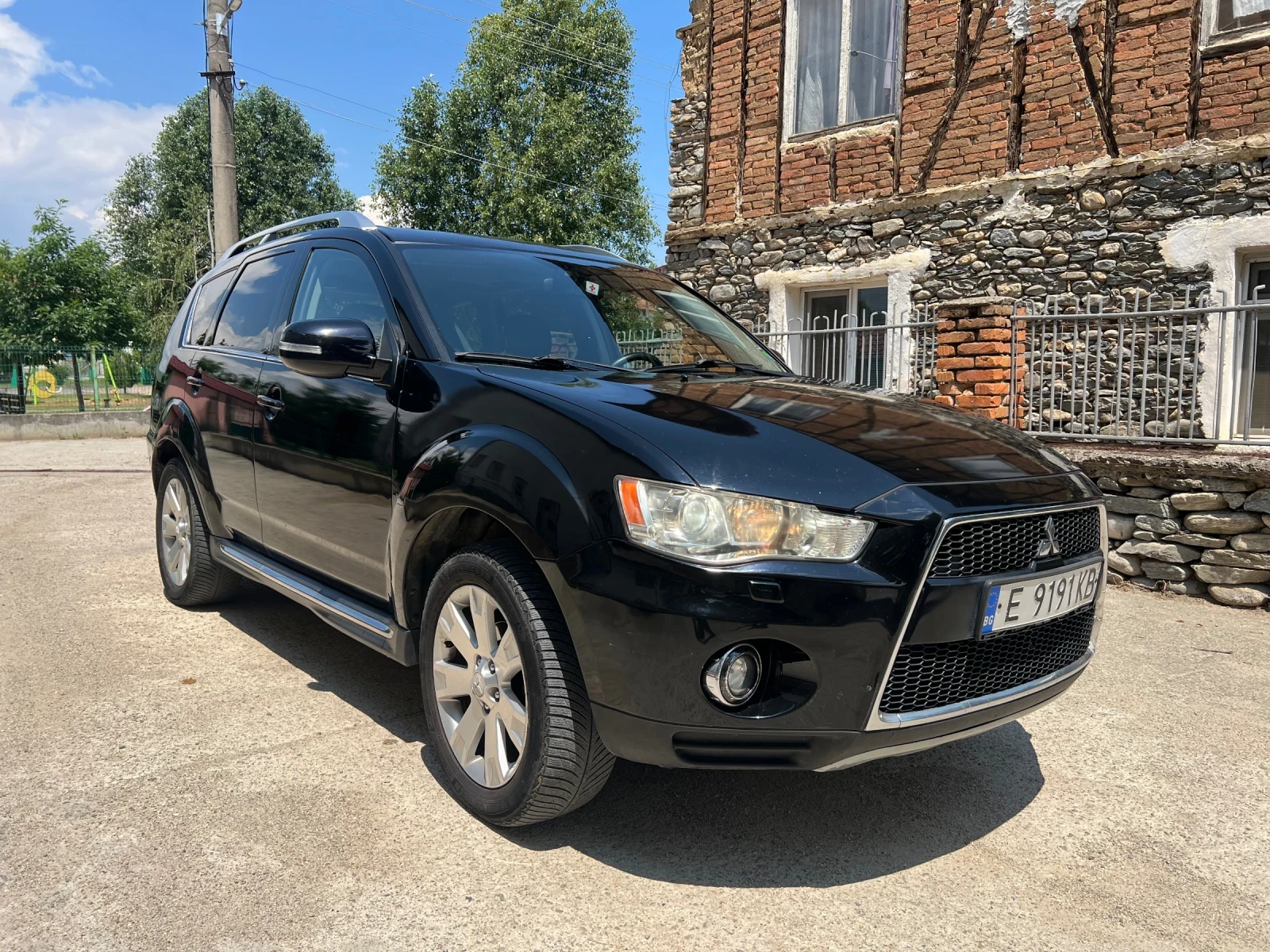 Mitsubishi Outlander 2.2 6+ 1, снимка 3 - Автомобили и джипове - 55043108