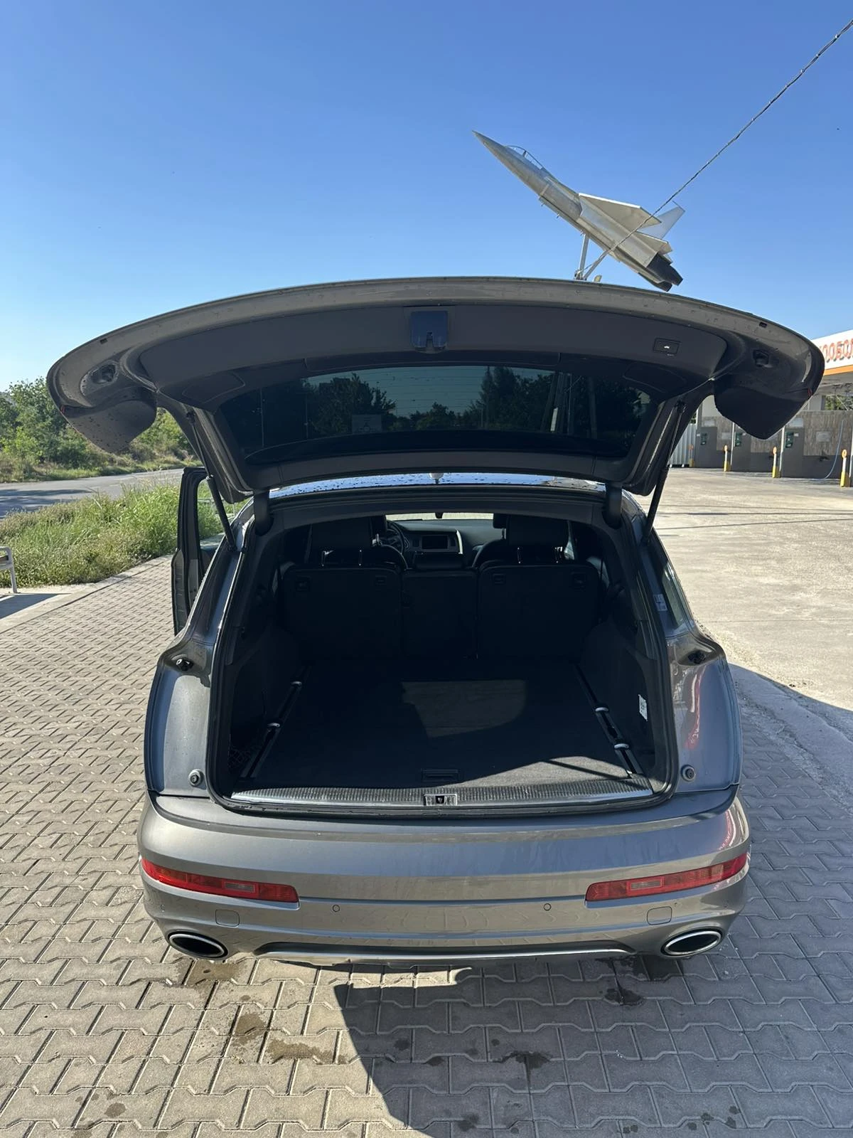Audi Q7 6.0 V12 TDI quattro, снимка 8 - Автомобили и джипове - 55504229
